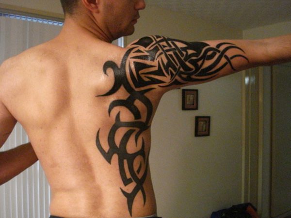 Adorable Tribal Shoulder Tattoo For Men