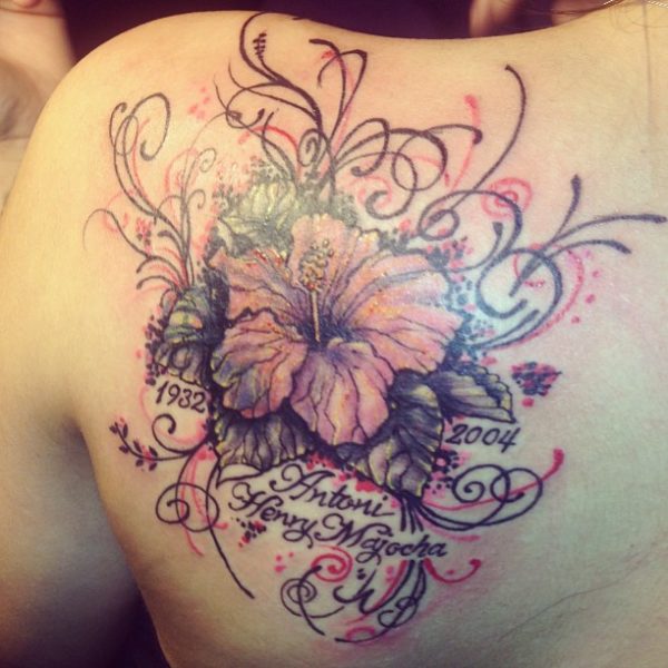 Amazing Flower Tattoo On Shoulder