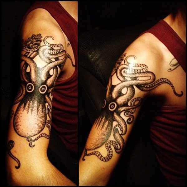 Amazing Octopus Tattoo On Shoulder