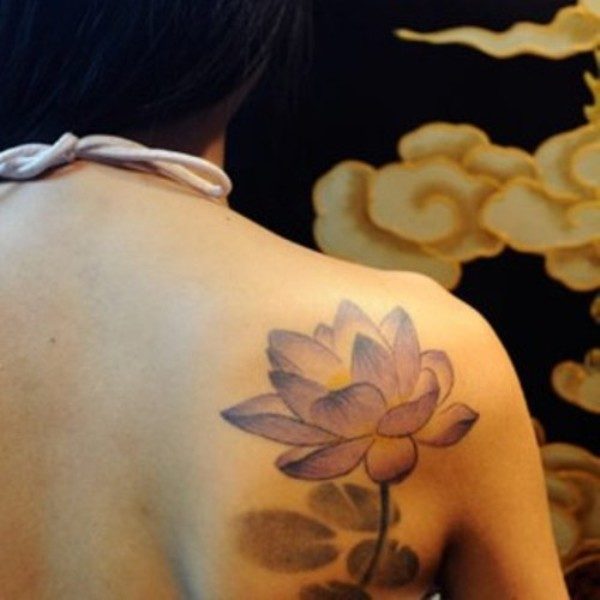 65 Beautiful Lotus Shoulder Tattoos.