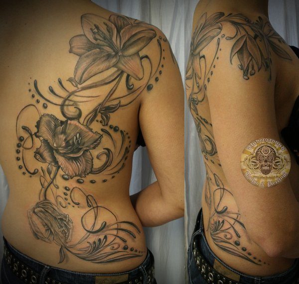 Beautiful Flower Tattoo On Back Shoulder