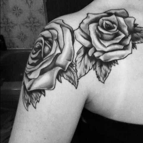 Beautiful Roses Shoulder Tattoo