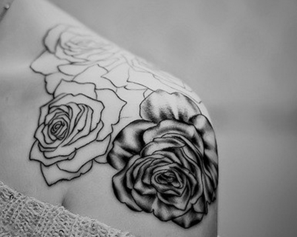 Black And White Roses Shoulder Tattoo.