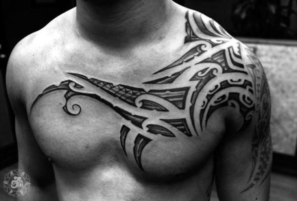 Black And White Tribal Shoulder Tattoo