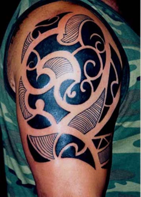 Black Maori  Designer Tattoo On Right Shoulder