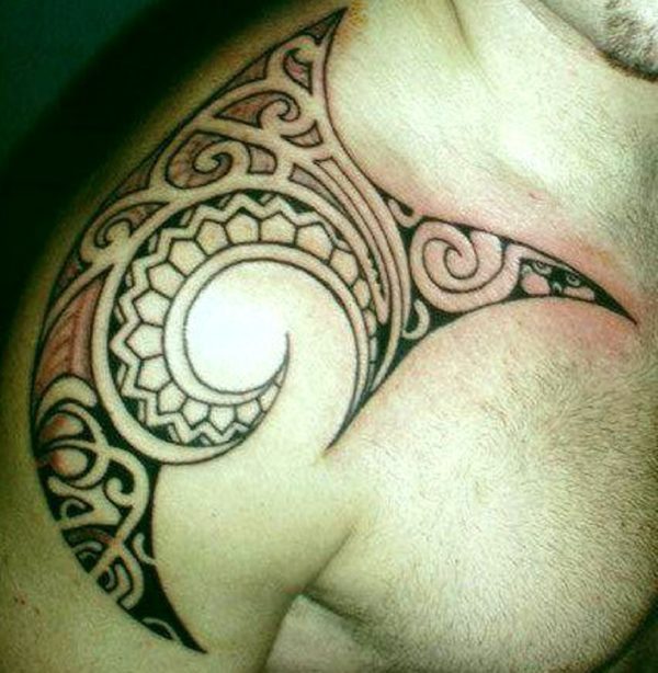 Classy Maori Shoulder Tattoo Design