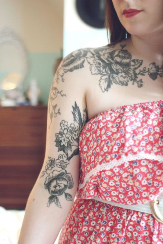 Cool Vintage Flower Tattoo On Shoulder