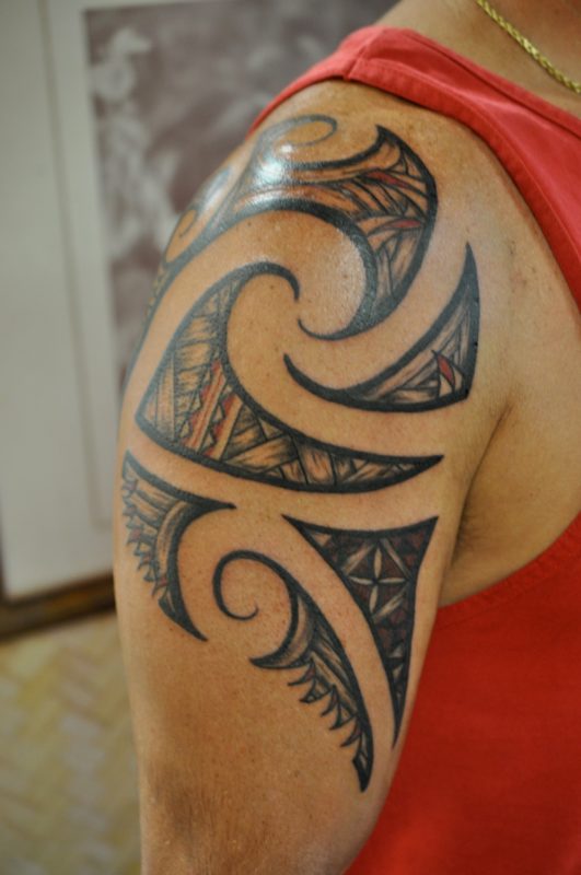 Cute Hawaiian Tribal Tattoo
