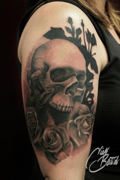Designer Skull Tattoo On Shoulder
