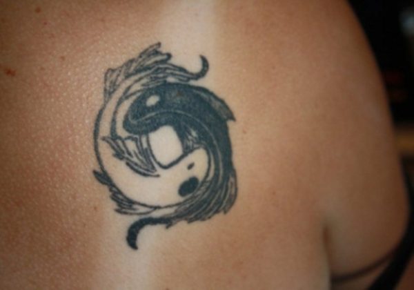 Elegant Yin Yang Tattoo On Shoulder Back
