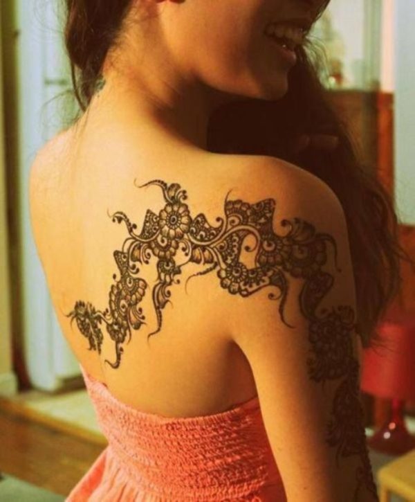 Henna Lace Tattoo On Shoulder