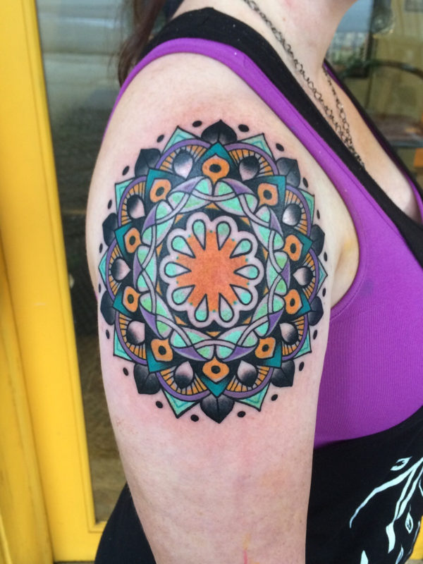 59 Elegant Mandala Shoulder Tattoos