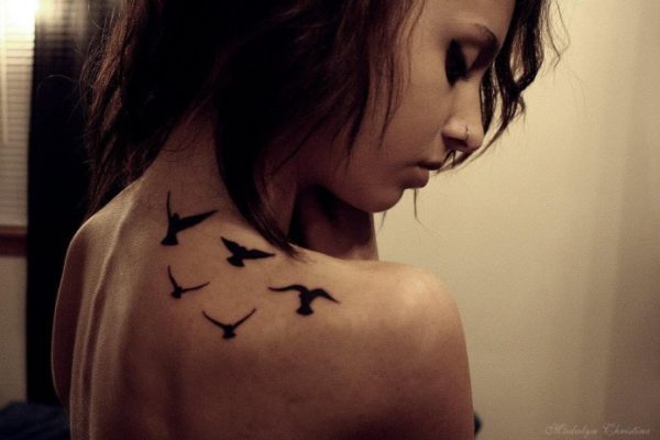 Lovely Bird Shoulder Blade Tattoo