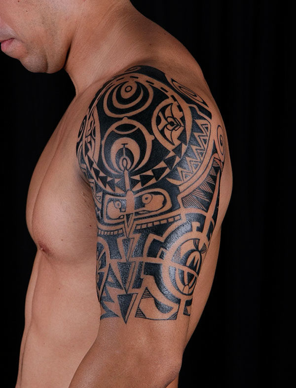 Lovely Black Polynesian Tattoo