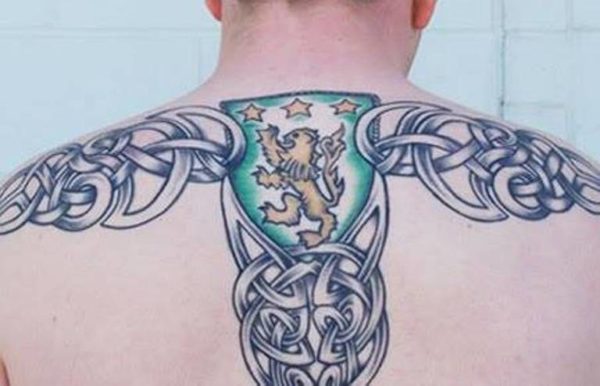 Lovely Celtic Knot Shoulder Tattoo !