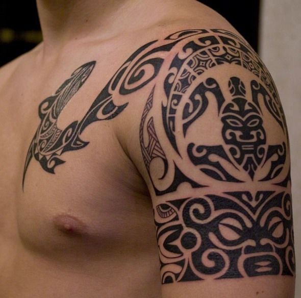 Lovely Designer Shoulder Tattoo