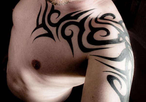 Marvelous Tribal Shoulder Tattoo Design