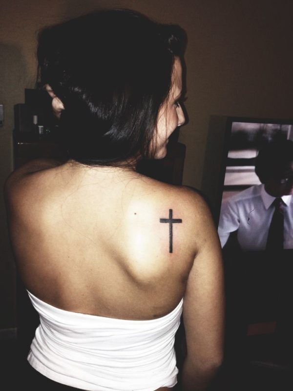 Nice Cross Tattoo On Shoulder Back