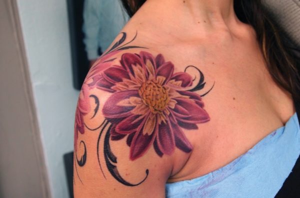 Nice Flower Shoulder Tattoo Design