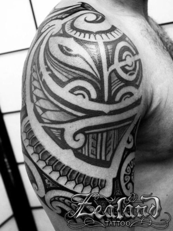 Polynesian Samoan Shoulder