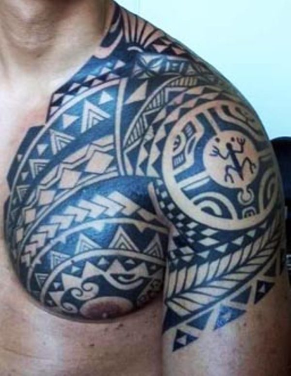 Polynesian Samoan Tattoo Chest And Shoulder