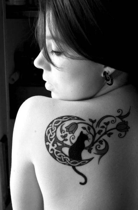 Realistic Shoulder Tattoo Design