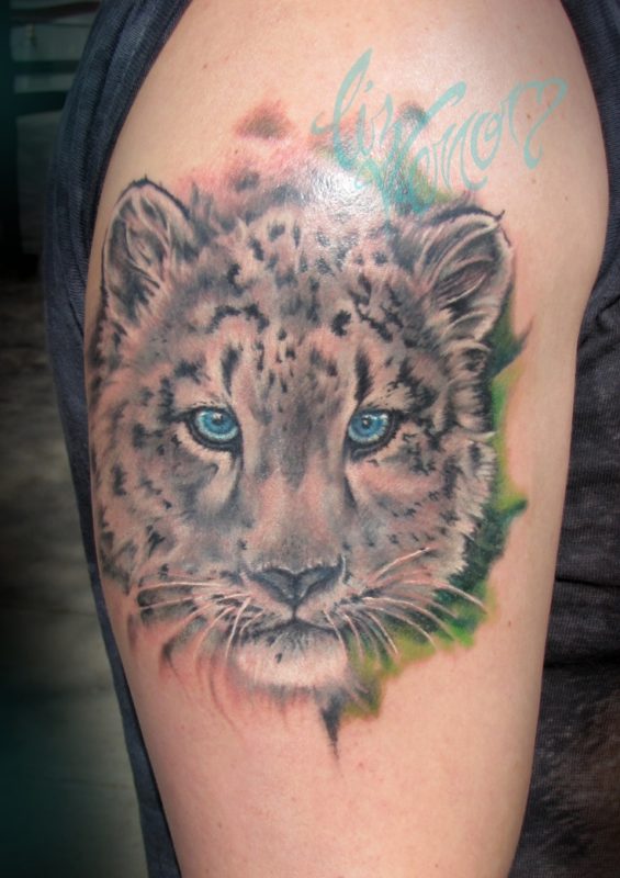 Realistic Tattoo On Shoulder-st10079