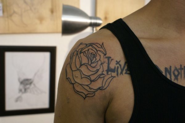  Rose Tattoo On Shoulder