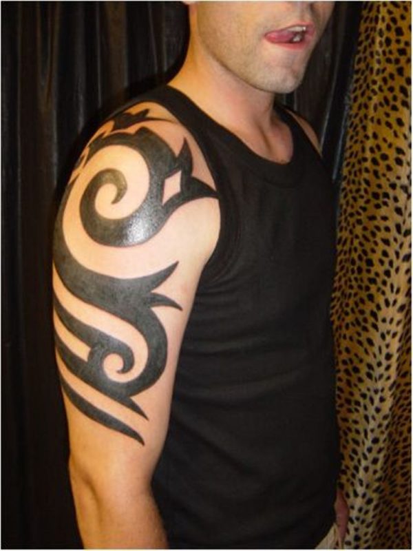 Shoulder Tribal Tattoo