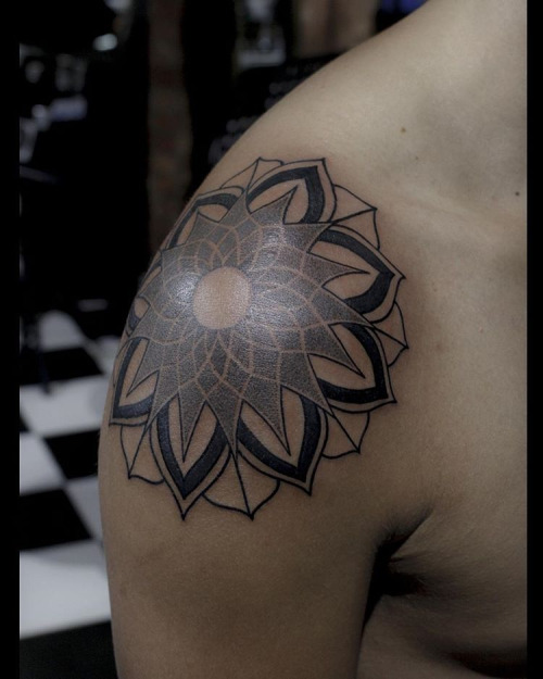 Simple Mandala Tattoo On Shoulder Blade
