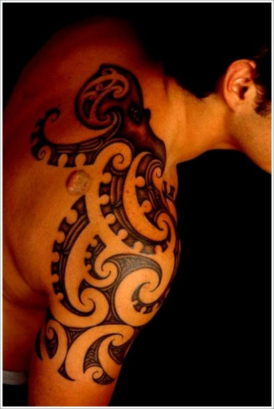 Stunning  Shoulder Joint Tribal Tattoo