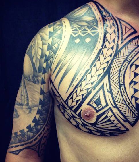 Stunning Tattoo On Shoulder