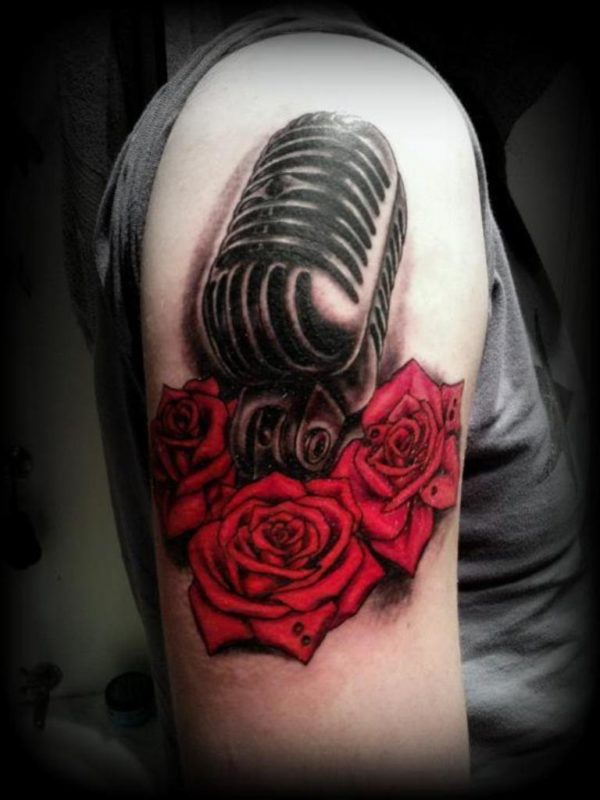 Three Red Rose And Mic Vintage Tattoo