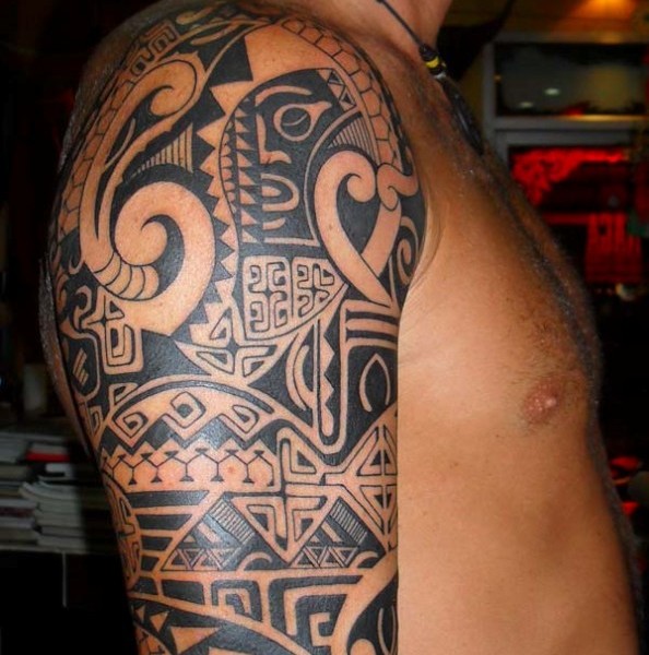 Tradition Tribal Tattoo