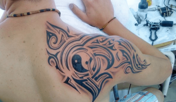 Tribal Shoulder Blade Tattoo
