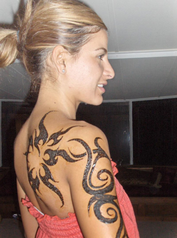 Tribal Shoulder Tattoo Design 