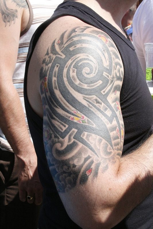 Tribal Shoulder Tattoo Design