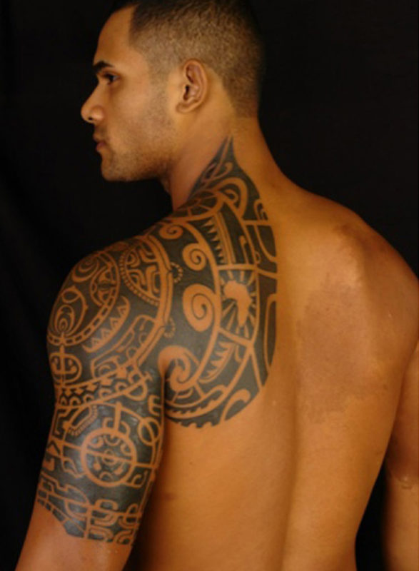 Tribal Tattoo On Back Shoulder