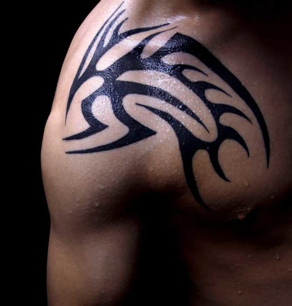 Hawaiian Tribal Tattoo On Left Shoulder