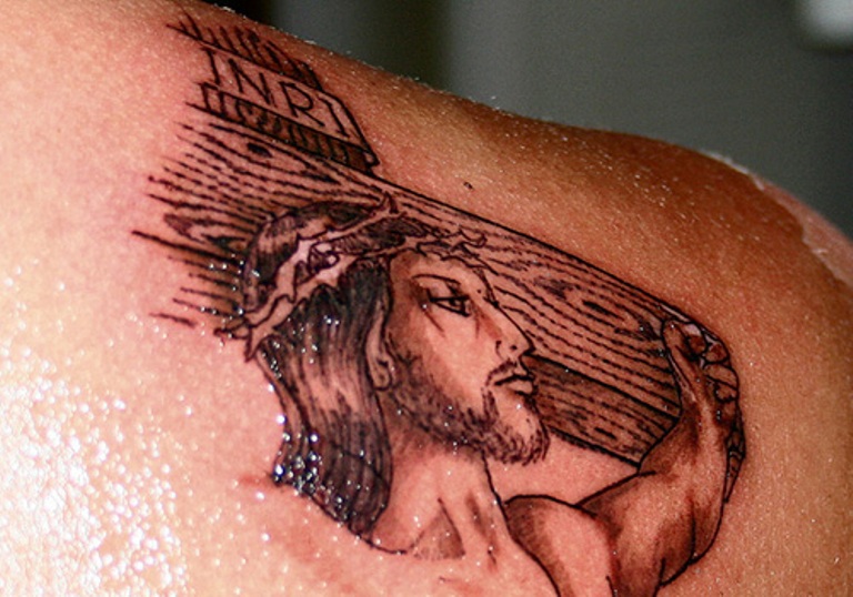 59 Jesus Designer Shoulder Tattoos