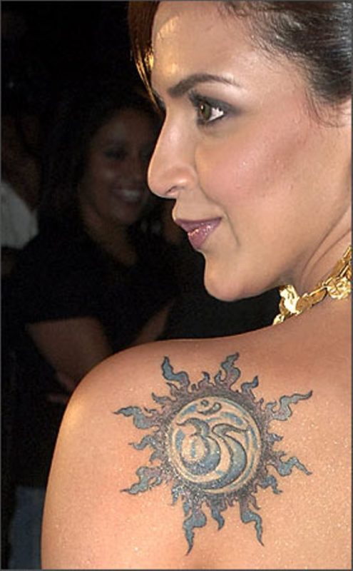 Tattoo On Shoulder Blade Check Out These Funky Celeb Tattoo